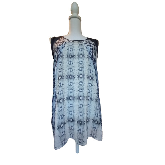 CAbi Black and White Short Sleeve Top - Picture 2 of 11